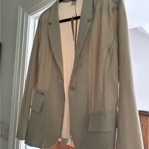 Eddie Bauer Women's Travel Blazer - Pumice - size 12